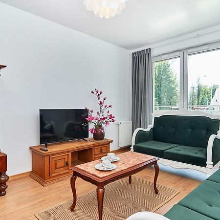 Vintage Apartment In New Estate With Parking - Krzyki Wroclaw By Noclegi Renters מראה חיצוני תמונה