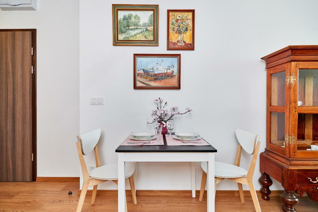 Vintage Apartment In New Estate With Parking - Krzyki Wroclaw By Noclegi Renters מראה חיצוני תמונה
