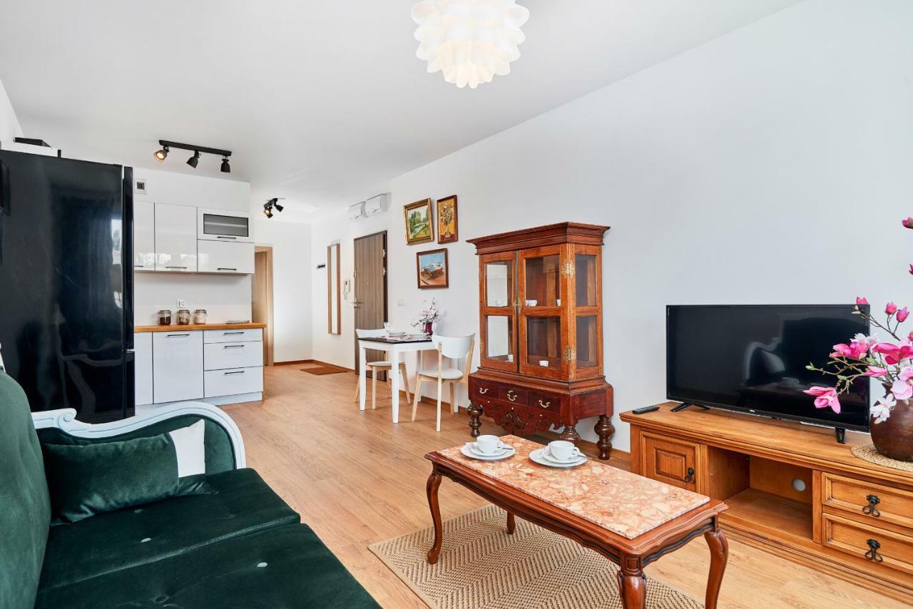 Vintage Apartment In New Estate With Parking - Krzyki Wroclaw By Noclegi Renters מראה חיצוני תמונה